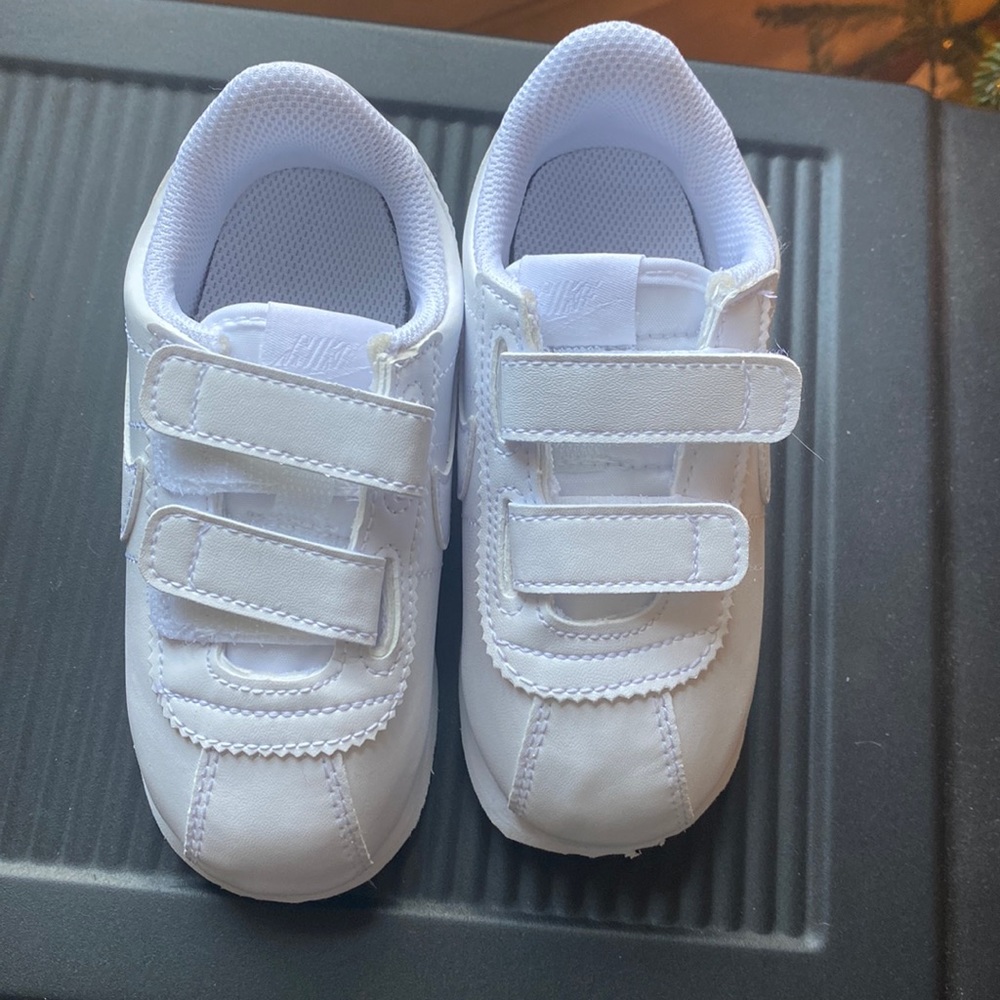 NEW White Nikes